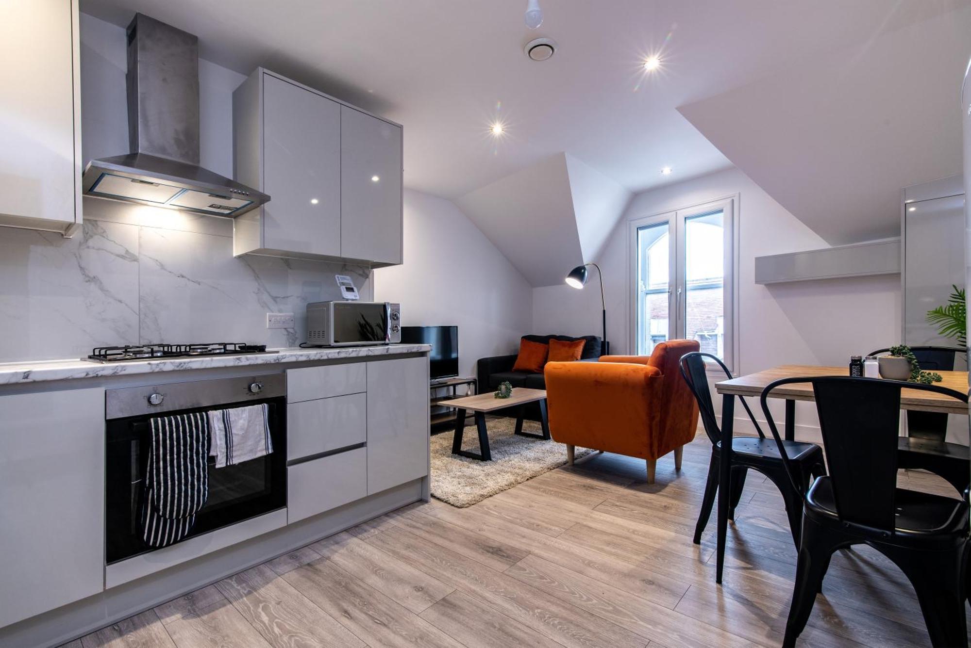 2-bed In - & Convenient * Basingstoke