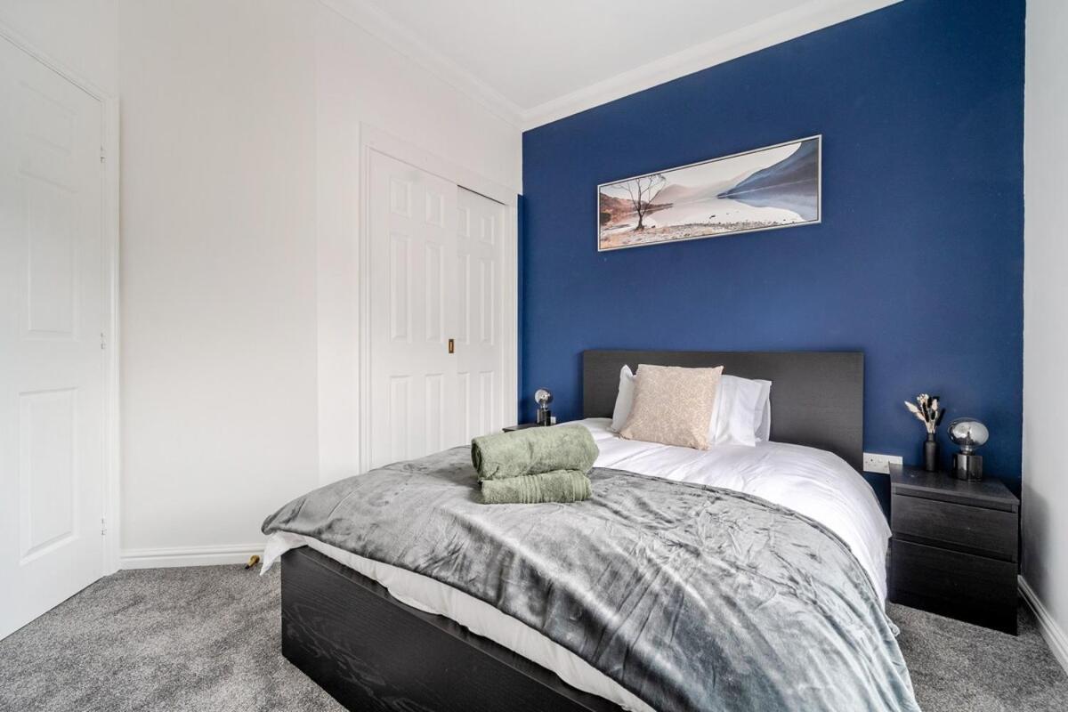 Apartment Modern 2 Bed Located Chineham Business Park With Free Parking, Wifi, Netflix By Ai Estate Group *