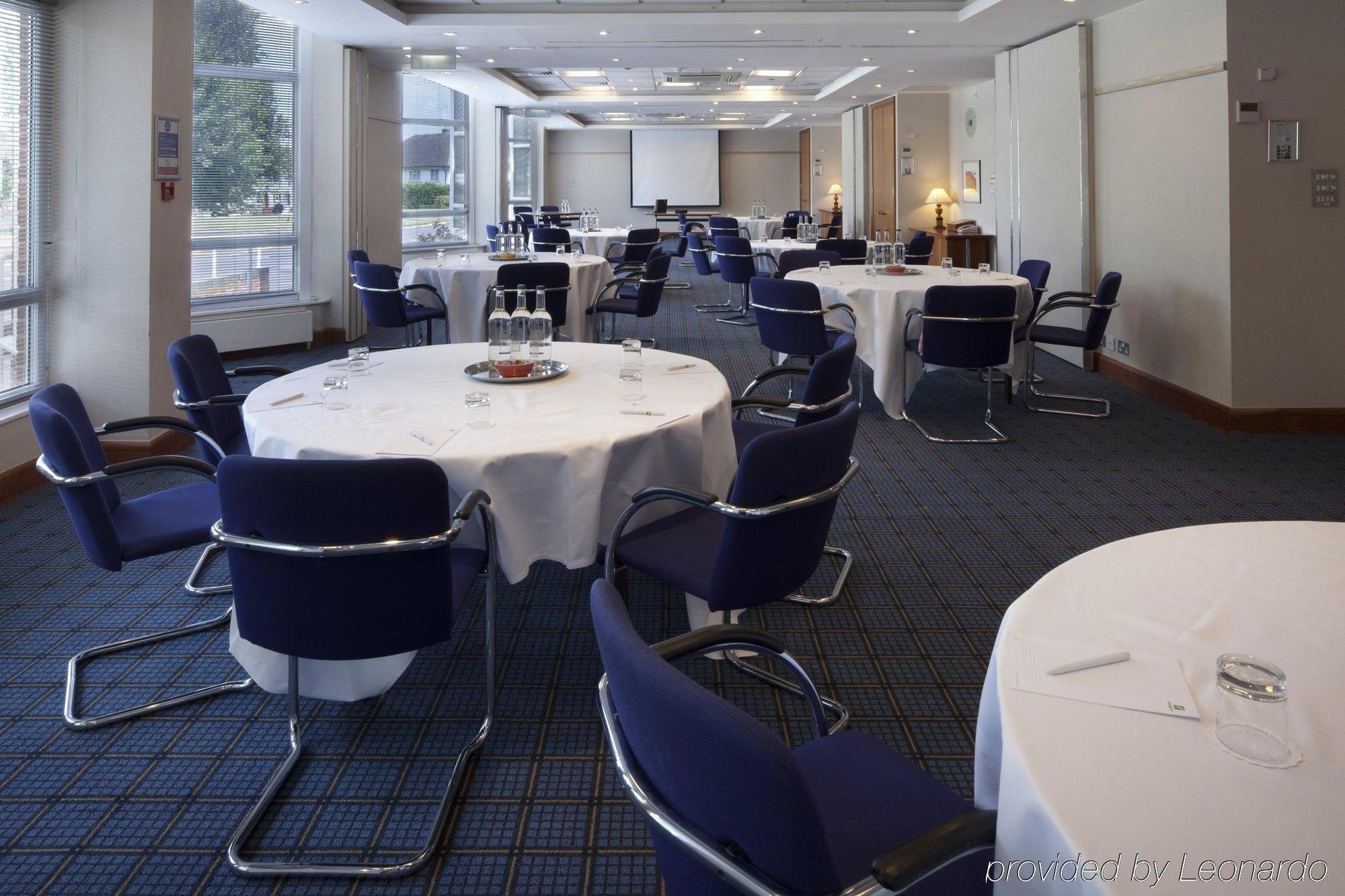 By Ihg