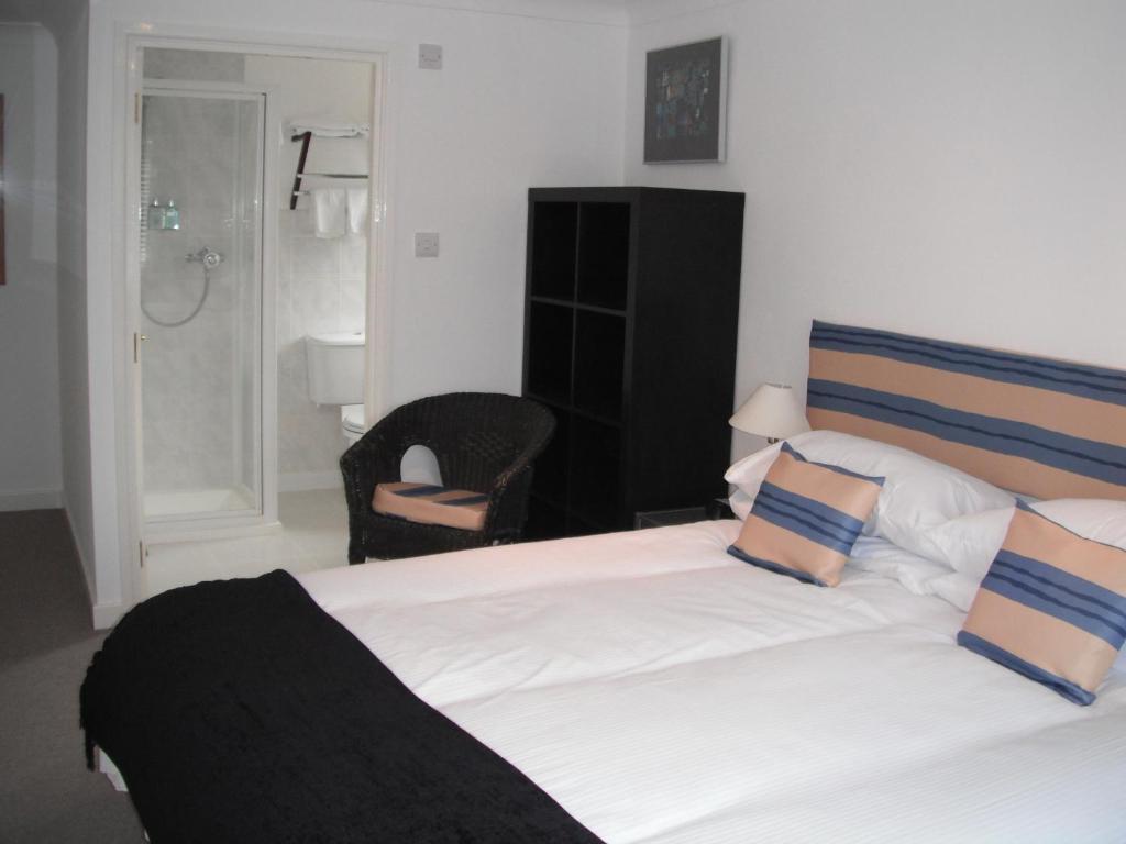 Basingstoke Lodge Guest house 4*