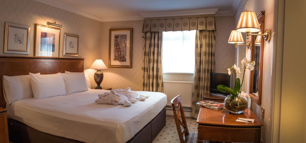 Apollo Hotel 4*
