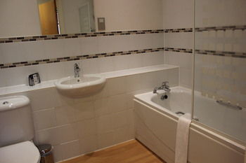 Anchor Court - House Of Fisher Hotel 3*