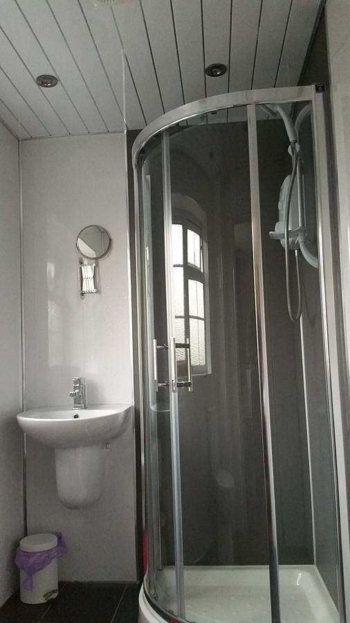Tower Hill House 3* Basingstoke