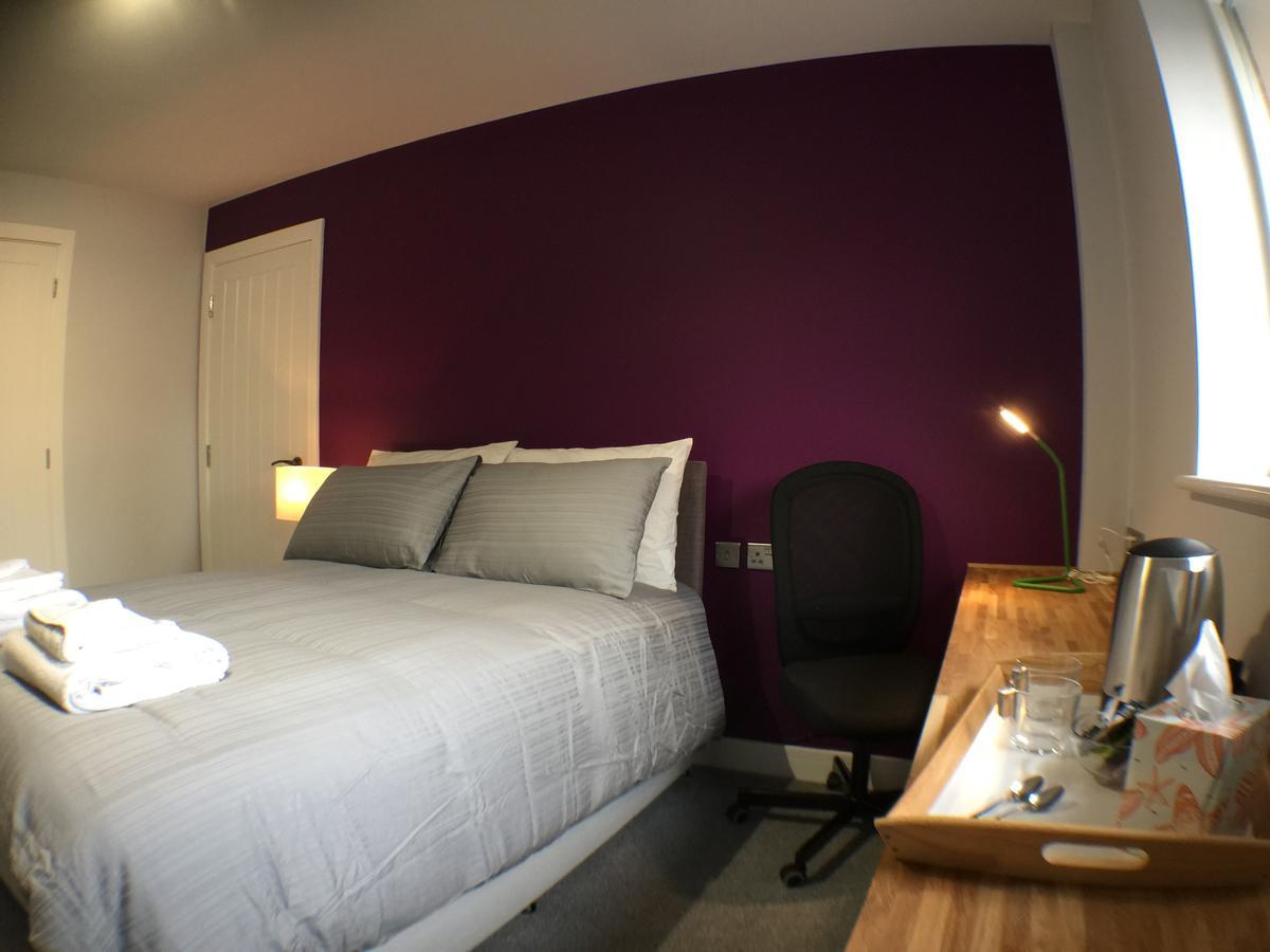 Hotel Springfield House Studio 4*