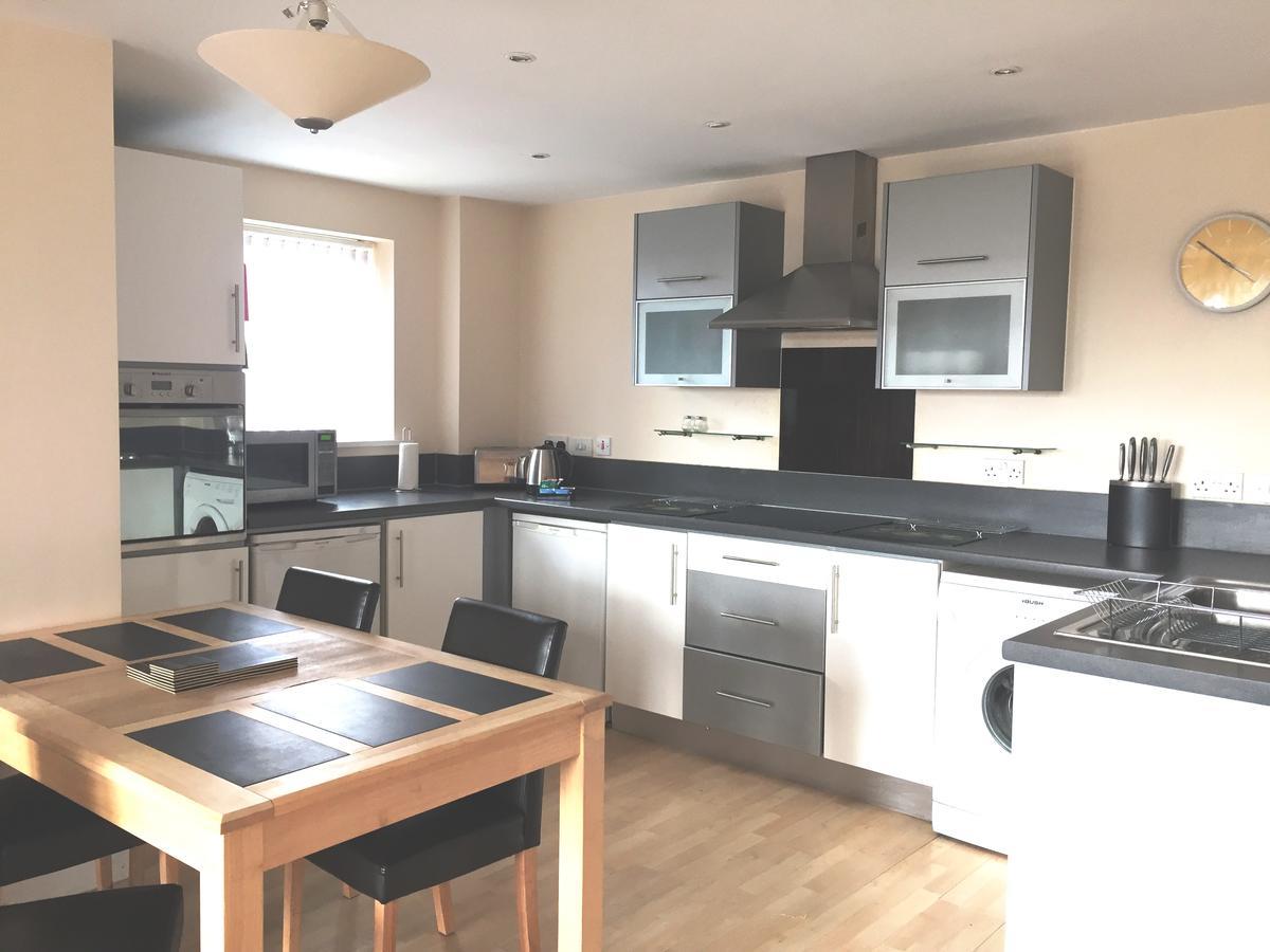 Contemporary Apartments, Balcony & Parking Apartamento Basingstoke