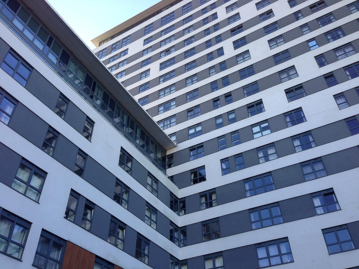Linx Apartments Skyline Plaza *
