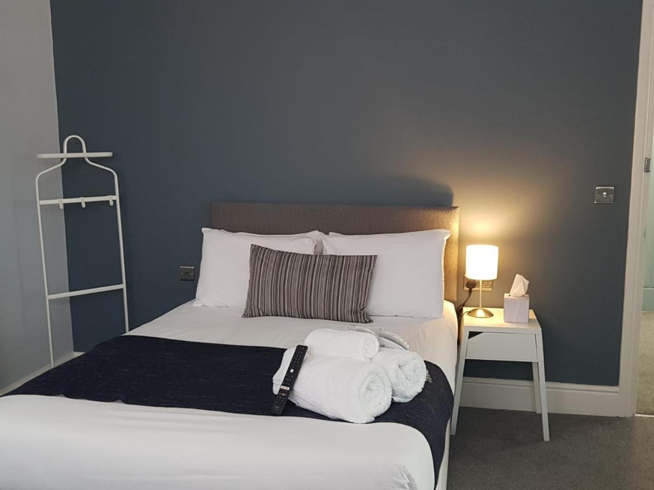 Springfield House Studio 4* Basingstoke