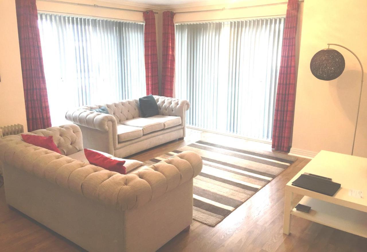 Apartamento Contemporary Apartments, Balcony & Parking Basingstoke