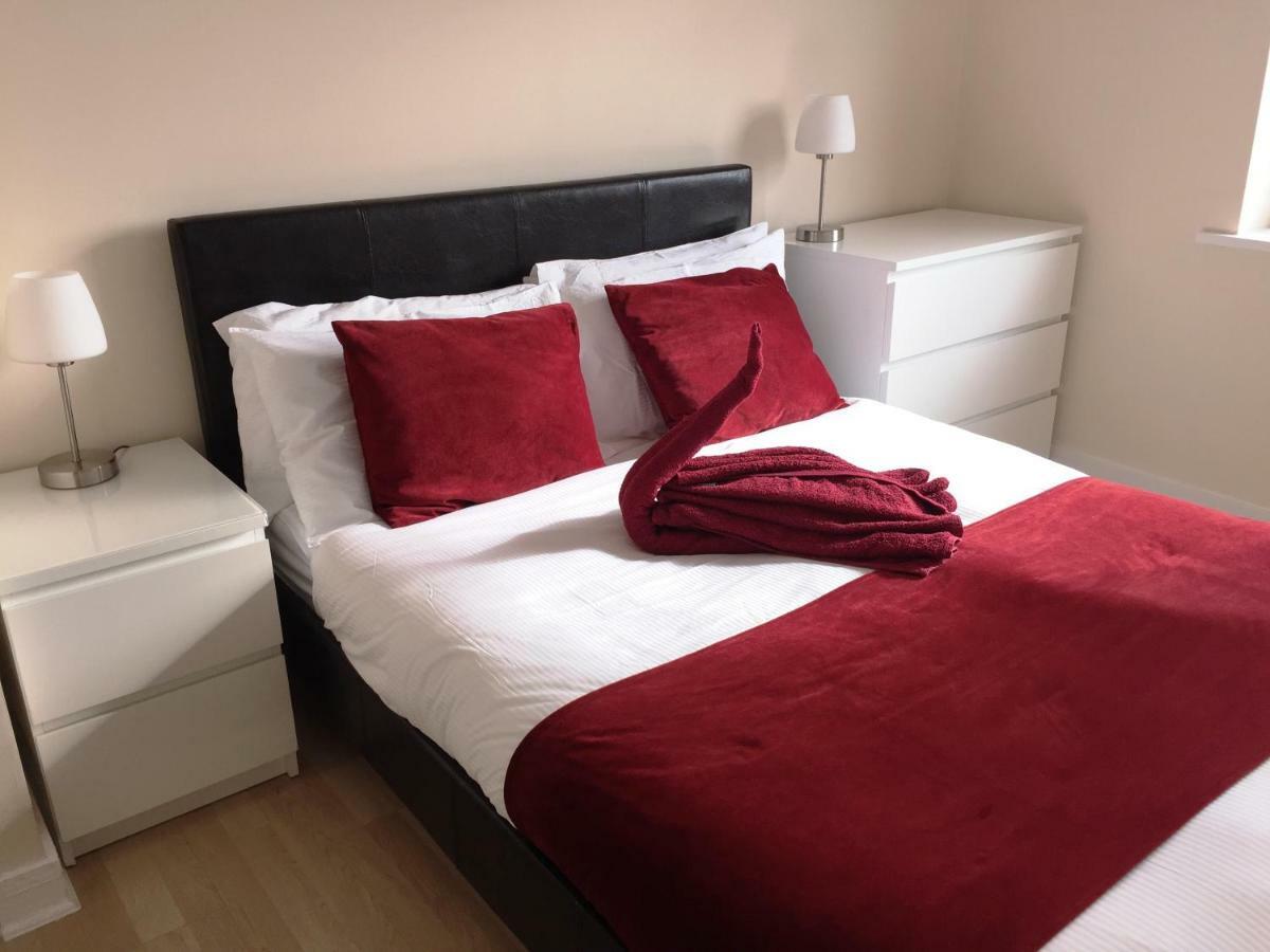 Apartamento Contemporary Apartments, Balcony & Parking Basingstoke
