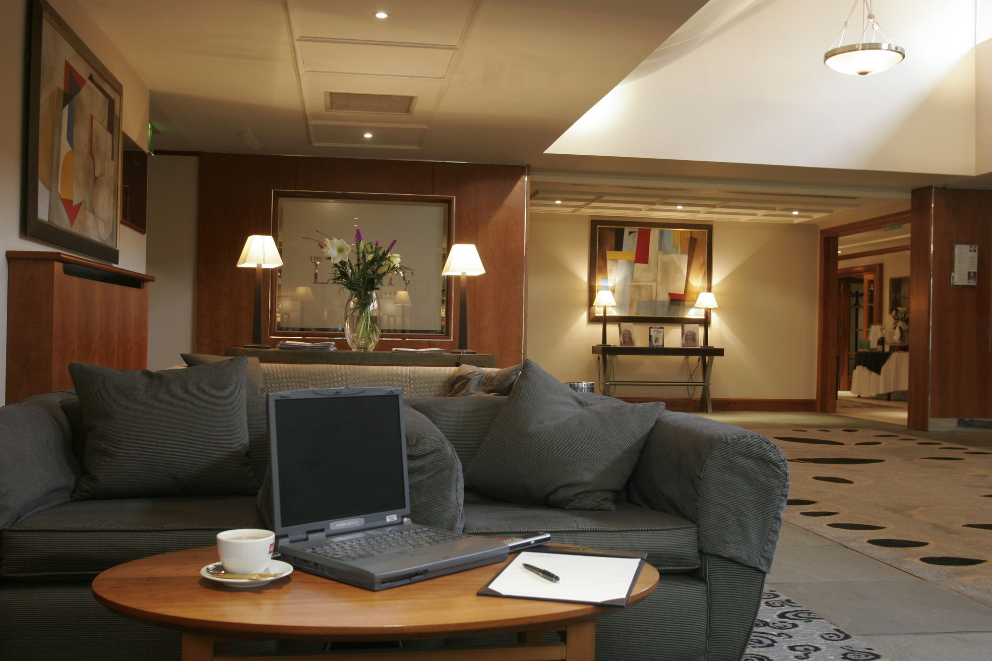 Apollo Hotel 4*