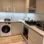 Cosy 2-Bed Apartment In The Heart Of Basingstoke