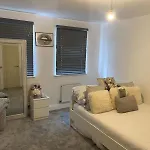 4 Bedrooms Home Like Home