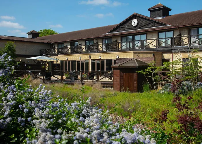 Hampshire Court Hotel & Spa