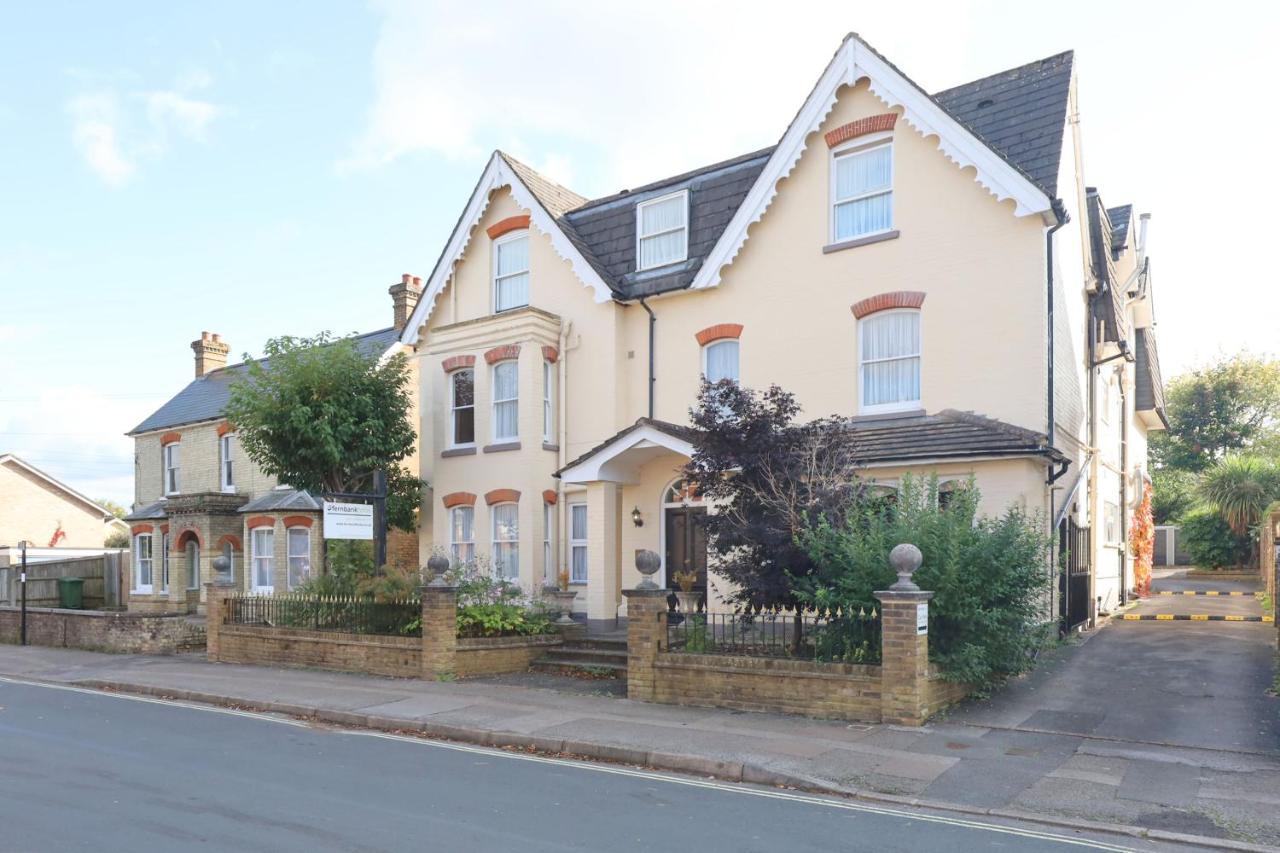 Traditional, Comfortable And Friendly Hotel Basingstoke