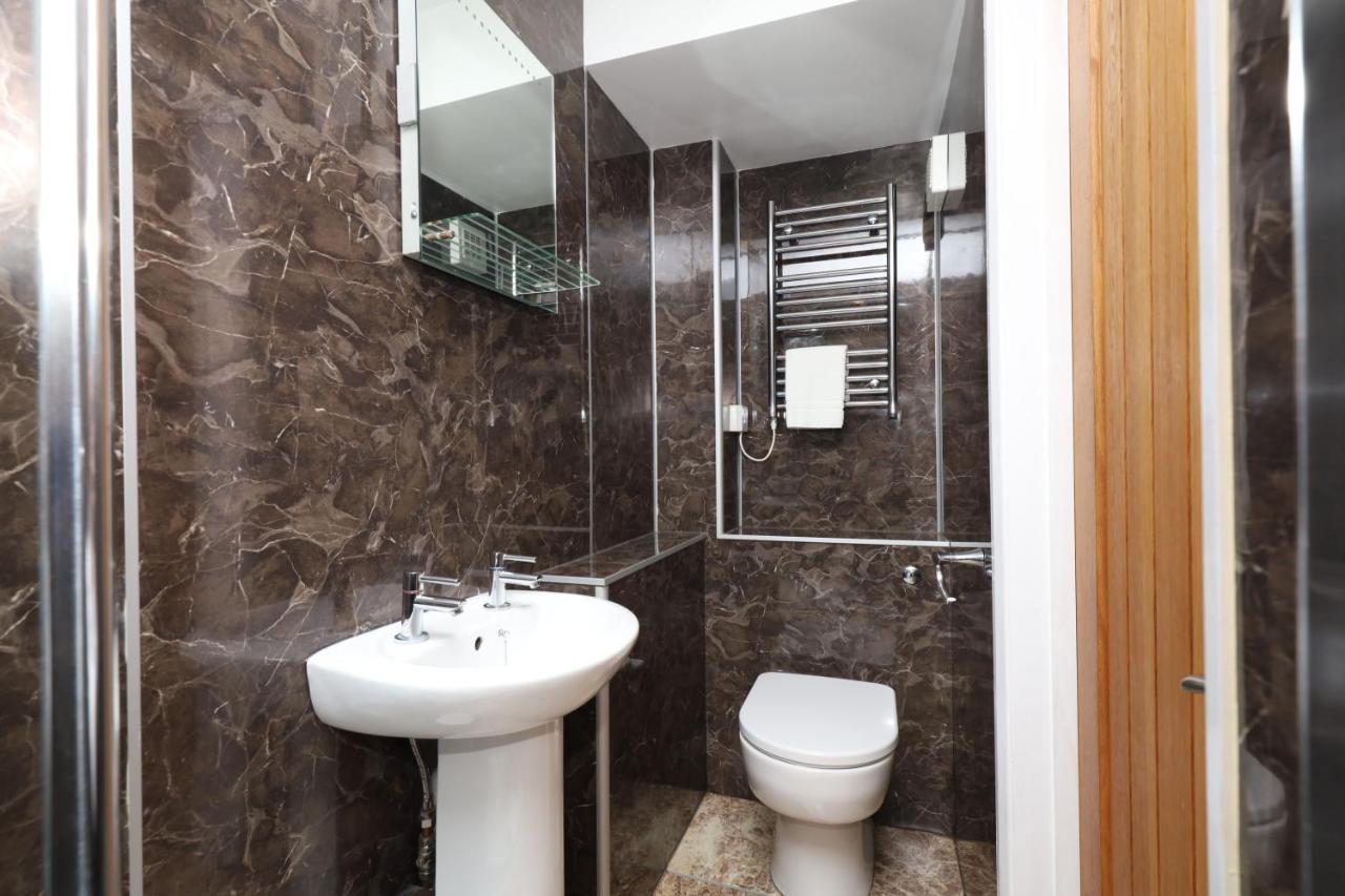 Hotel Traditional, Comfortable And Friendly