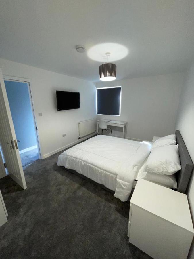 Homestay Double With Private Bathroom In *