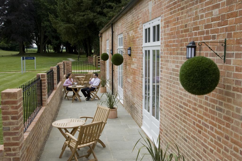 Hotel Oakley Hall