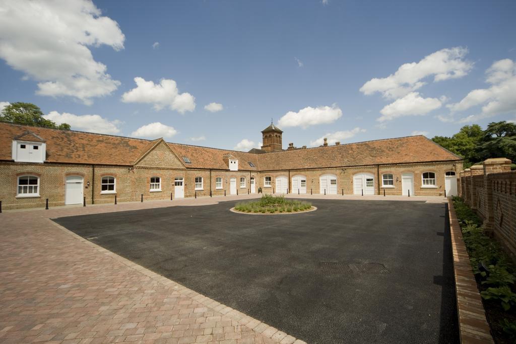 Hotel Oakley Hall
