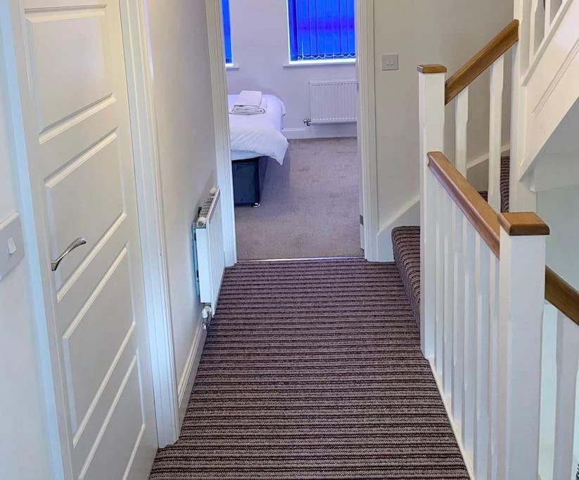 Elegant With Outdoor Space * Basingstoke