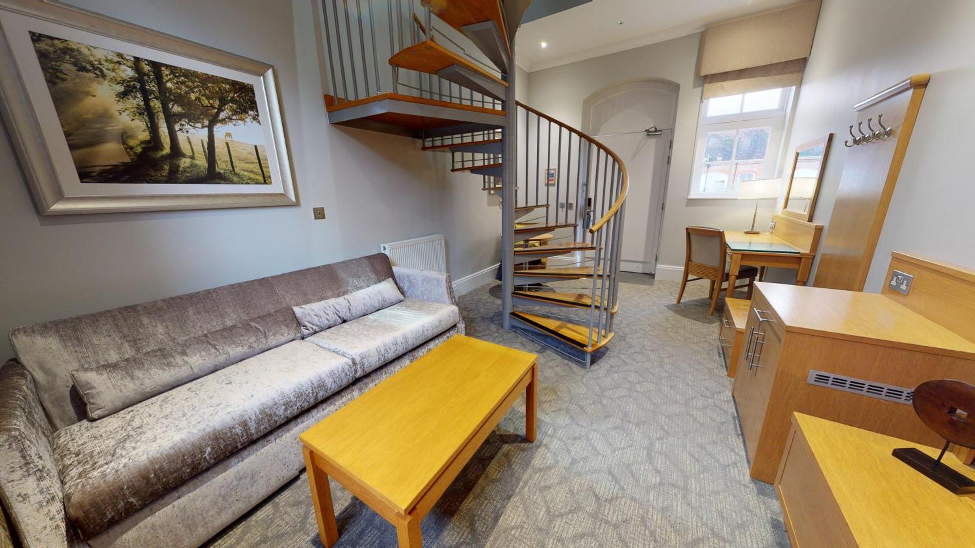 Oakley Hall 4* Basingstoke