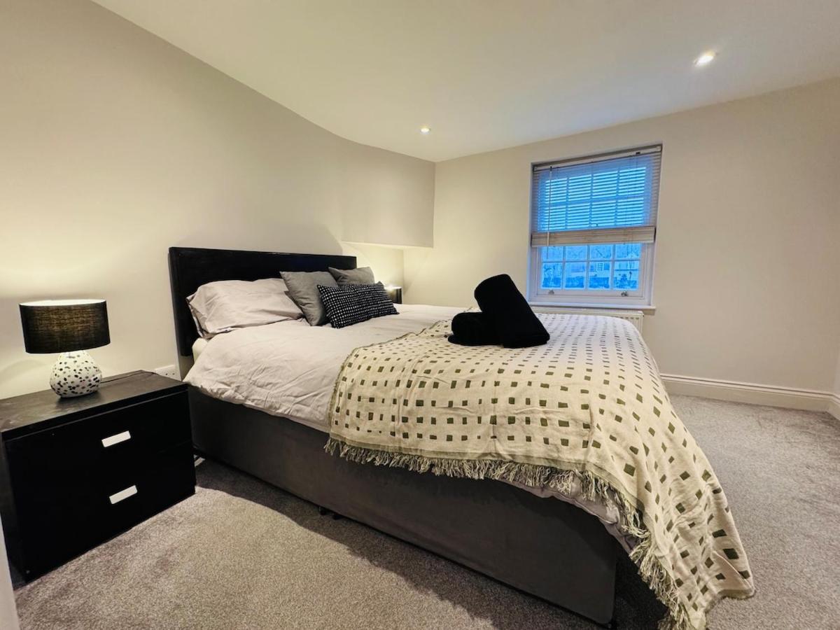 Modern One Bedroom Apartment, Basingstoke