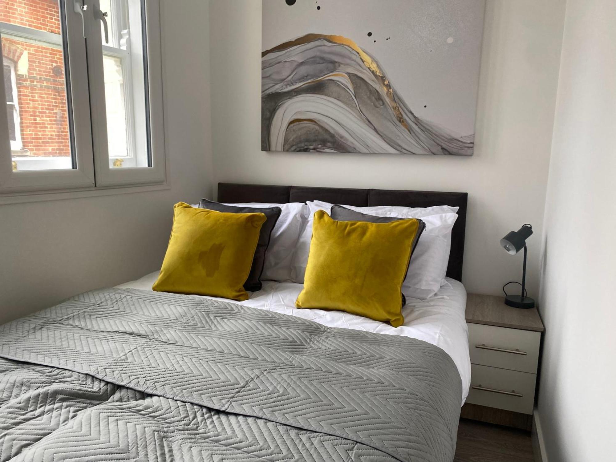 Cosy 2-bed In The Heart Of Apartamento Basingstoke