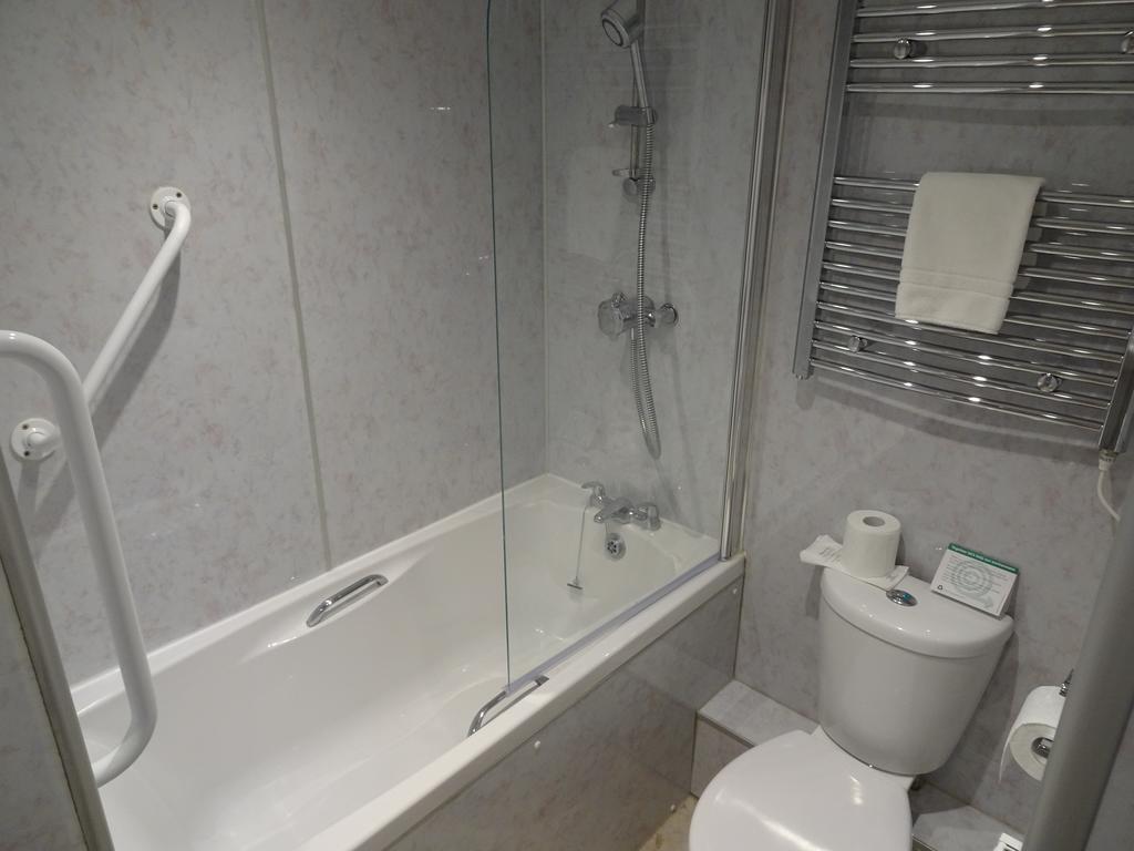 Fernbank Guest house Basingstoke