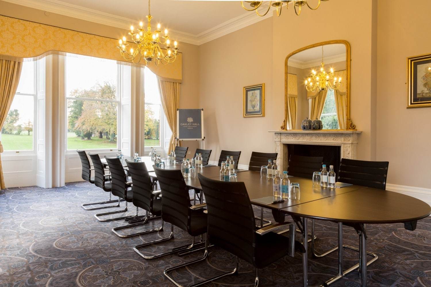 Oakley Hall 4*