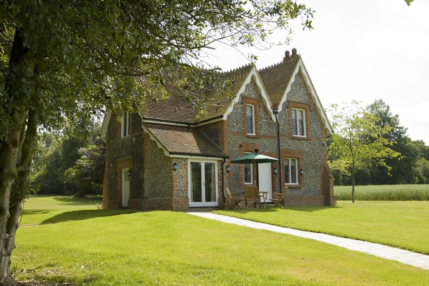Oakley Hall Hotel 4*