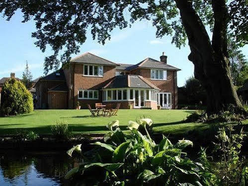 Hotel Mallards In Overton 5*