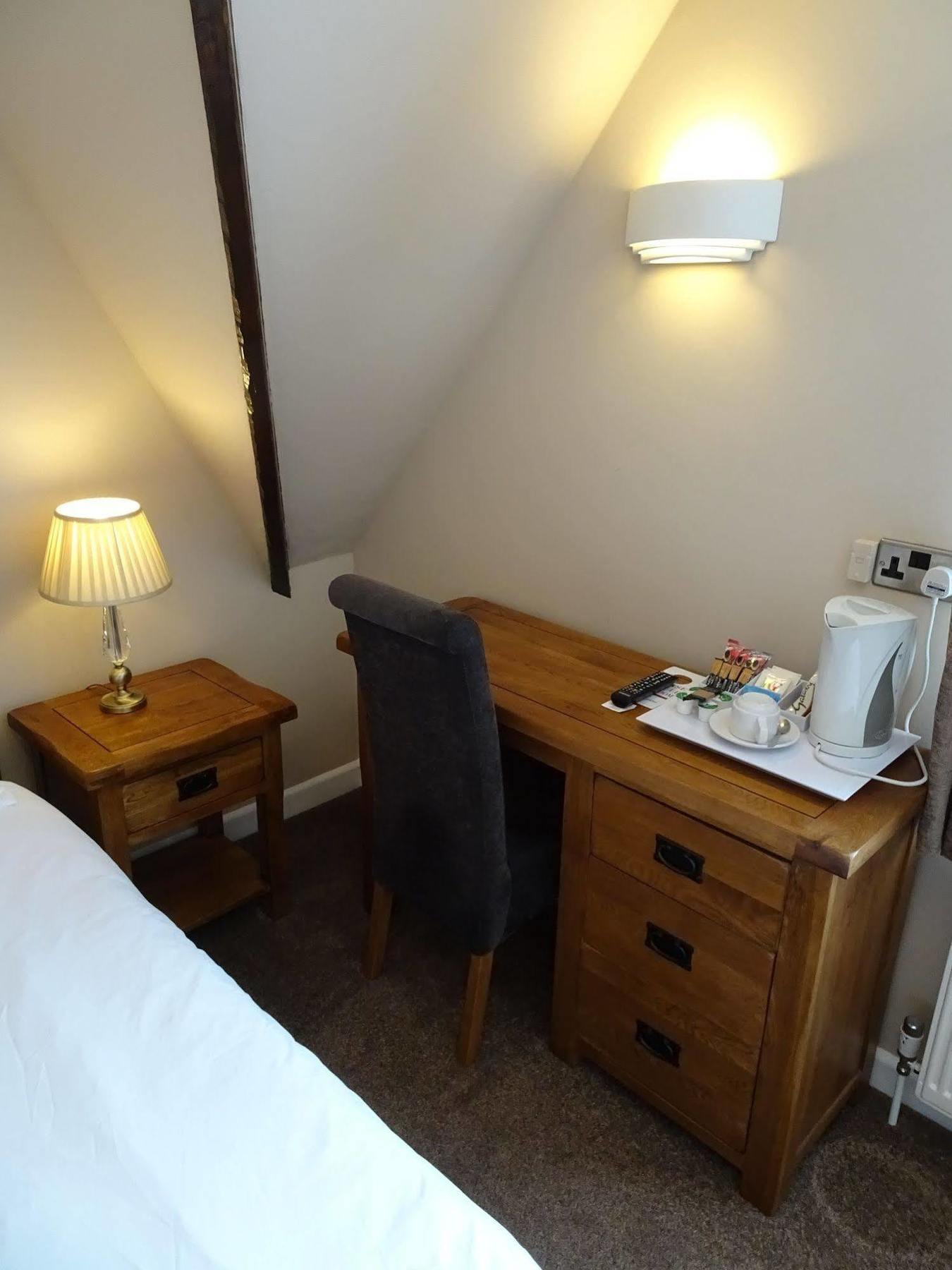 Fernbank 4* Basingstoke