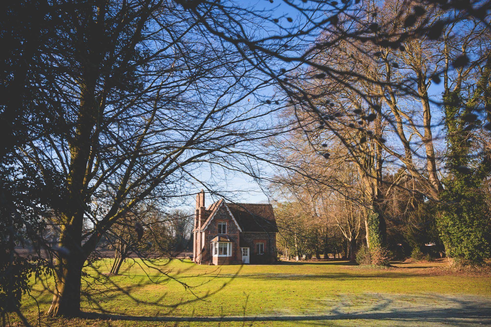Oakley Hall 4* Basingstoke