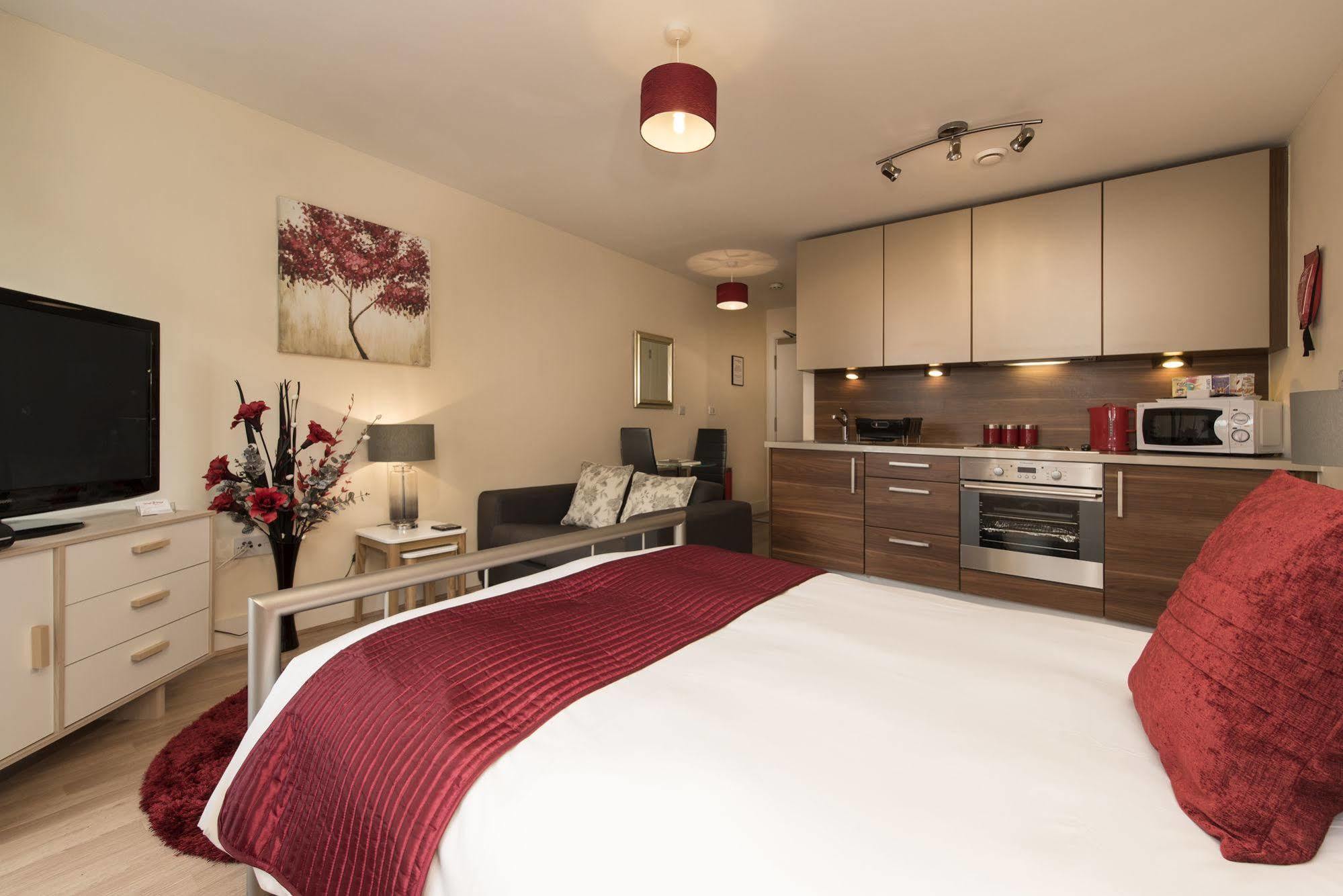 Smart Stays Boutique Apartment