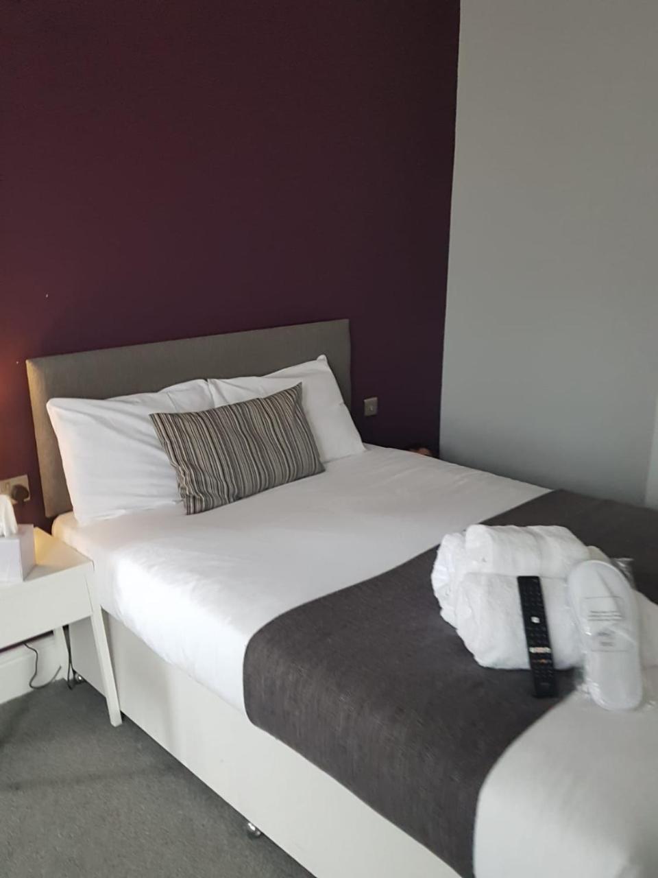 Hotel Springfield House Studio 4*